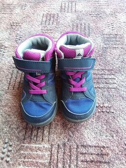 Dívčí kotníkové botasky