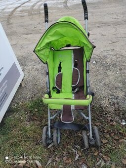 Daruji kočárek. Za odvoz