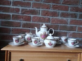 V Ý P R O D E J ... Kávová souprava.