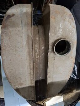 Jawa pionýr 20,21 - nádrž s víčkem