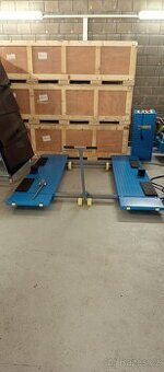 Mobilní NŮŽKOVÝ ZVEDÁK 3000/3500kg,zdvih 110-130 cm ZÁRUKA