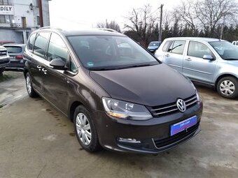 VOLKSWAGEN SHARAN 2.0 TDI DSG PANORAMA SERVISKA 7 MÍST