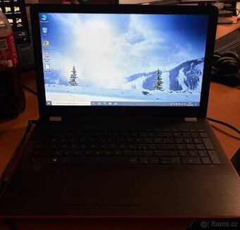 PLNĚ FUNKČNÍ NOTEBOOK HP