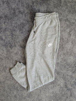 Nike šedé tepláky vel. M
