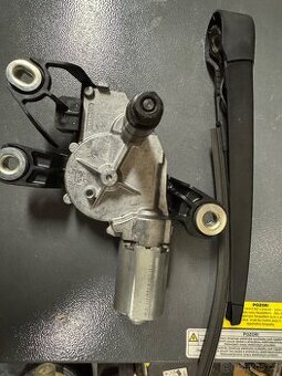Motorek zadního stěrače VW 5K6 955 711 B