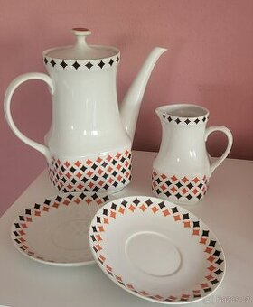 Retro porcelán