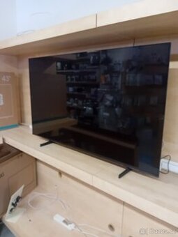 NOVÁ 55" SMART TV Samsung UE55U8072 – 4K UHD, velká úhlopří