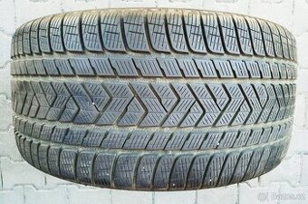 Pneu Pirelli Scorpion Winter 305/40/20 1 ks