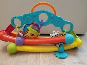 Playgro - Skládací hrazdička se závěsnými hračkami
