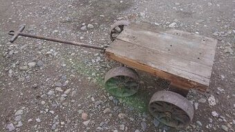Litinová kola šasi pojezd na motor