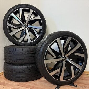 KRÁSNÁ VW T-ROC 5x112 R19 ET47+LETNÍ 225/40R19 7mm