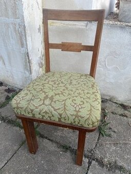 Židle polstrovaná k rekonstrukci