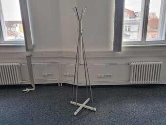 Stojanový věšák Ikea - TJUSIG
