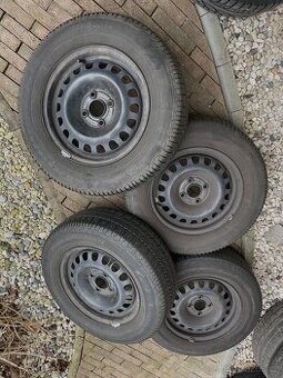 Plechové disky 4x108 14 s letním pneu 185/70 R14