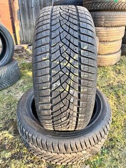 2ks. 245/45 R18 100V zimní GoodYear - DOT 2021