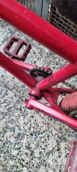 prodám levně zahraniční BMX kolo SUBROSA - 1