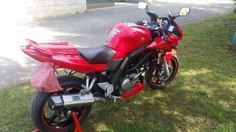 Suzuki SV650S