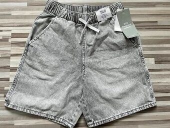 Nové riflové kratasy H&M