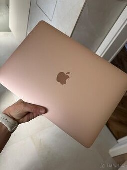 Notebook Apple MacBook Air 13" M1 256 GB - Gold CZ (MGND3CZ