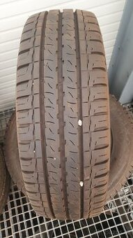 Letní pneu 215/65r16 C