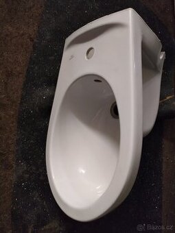 Bidet Ideal Standard + Baterie Grohe - 1