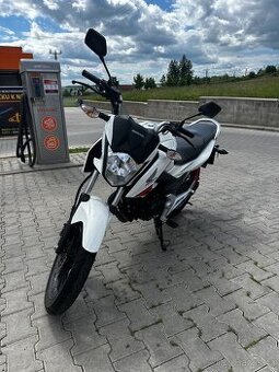 Honda CB125F
