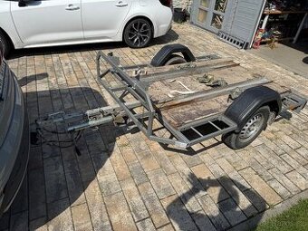 Vlek na motorky