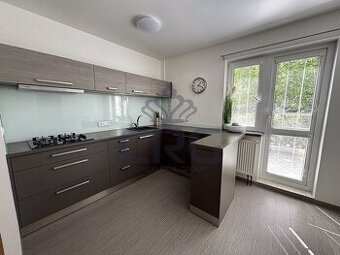 PRODEJ RODINNÉHO DOMU 4+KK V BRNĚ - ŘEČKOVICÍCH - 1