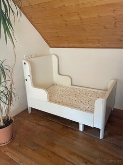 Dětská rostoucí postel Ikea Busunge včetně matrace