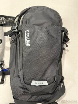 Cyklistický batoh Camelbak Mule 12
