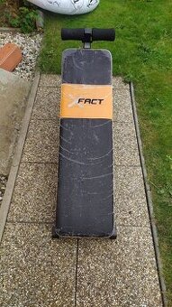 cvičící stroj XFACT