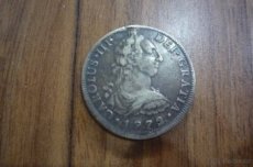 8 reales - 1