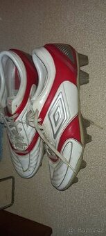 Prodám kopačky Umbro vel.42,5