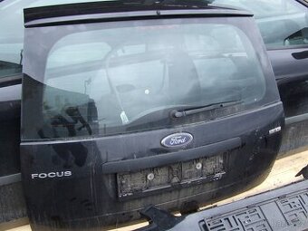 Prodám dveře na Ford Focus Mk2 kombi