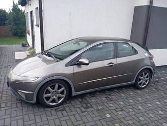 Honda Civic 8g 2.2 i-ctdi bez DPF verze .