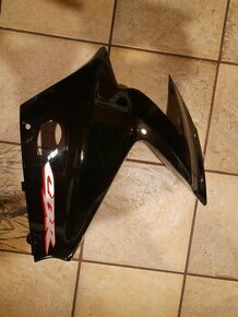 Honda cbr 125R  maska