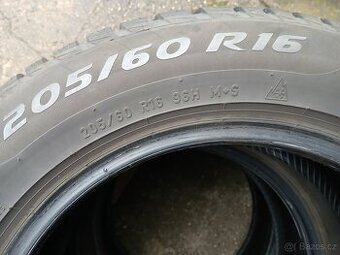 2ks zimní pneu 205/60 r16