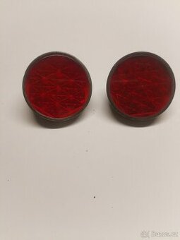 Skleněná odrazka na veterána