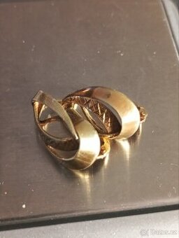 Starožitné zlaté náušnice