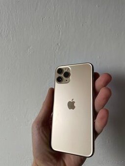 Apple iPhone 11 pro 256 GB zlatá, baterie 75 %
