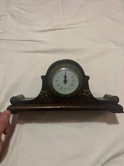 Dřevěné stolní  hodiny- funkční