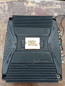 Prodám zesilovač JBL GT5-A402