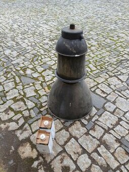 Stará nádražní lampa