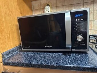Mikrovlnná trouba SAMSUNG F300G MG23F301TAS