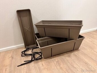 Květináče na zavěšení