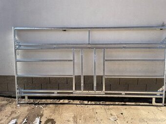 Texas panel s průchodem pro telata