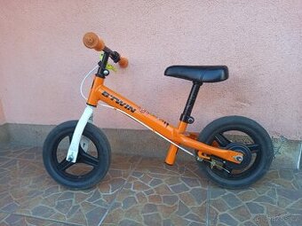 dětské odrážedlo