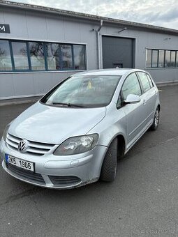 Golf 5 plus 1.9 TDi 77kw. R.v 2006