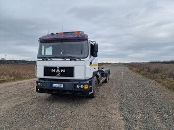 Hákový nosič Man Meiller