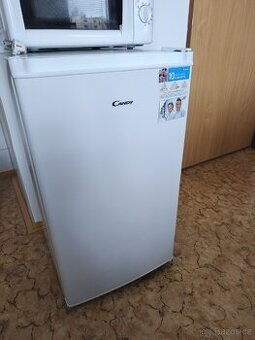 Lednice s mrazákem Candy